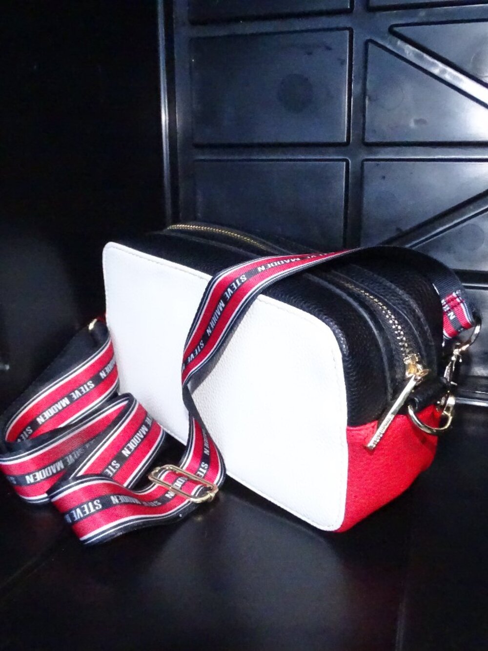 Steve Madden Black White Red Structured Rectangle Purse Logo Strap Adjustable
